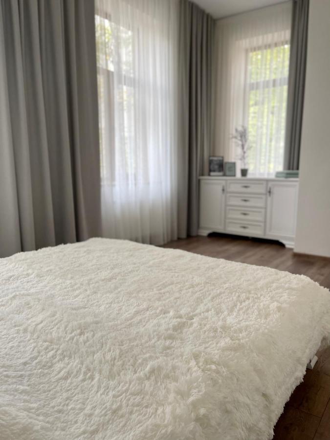 Pride Apartment Lviv Eksteriør billede