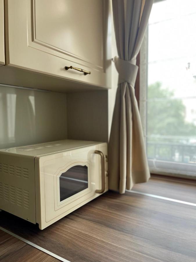 Pride Apartment Lviv Eksteriør billede