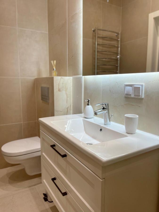 Pride Apartment Lviv Eksteriør billede