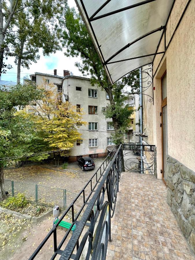 Pride Apartment Lviv Eksteriør billede